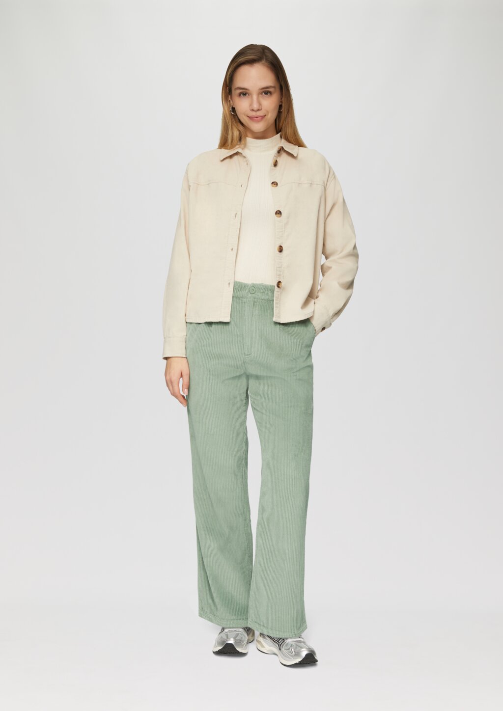 Cordhose mit Straight Leg und Bundfalten