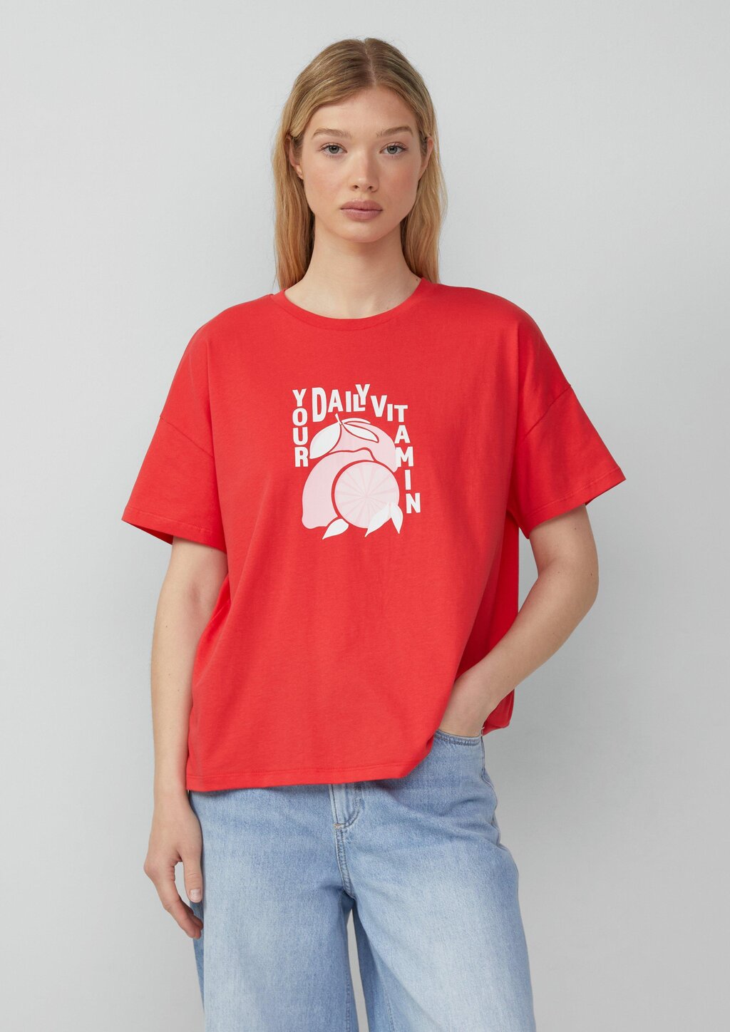 Baumwollshirt mit überschnittener Schulter und Frontprint