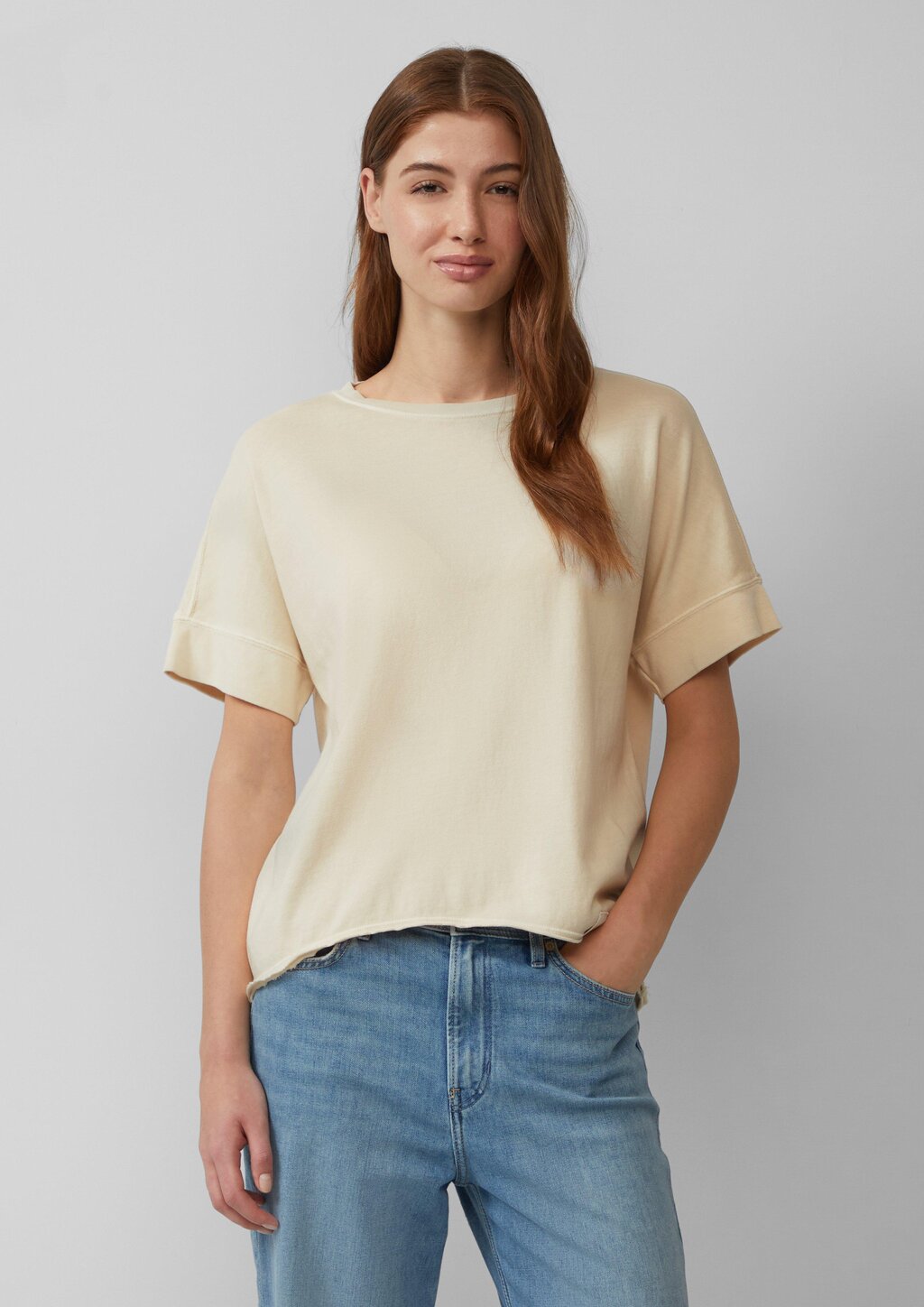 Gewaschenes T-Shirt mit Ziernähten im Relaxed Fit