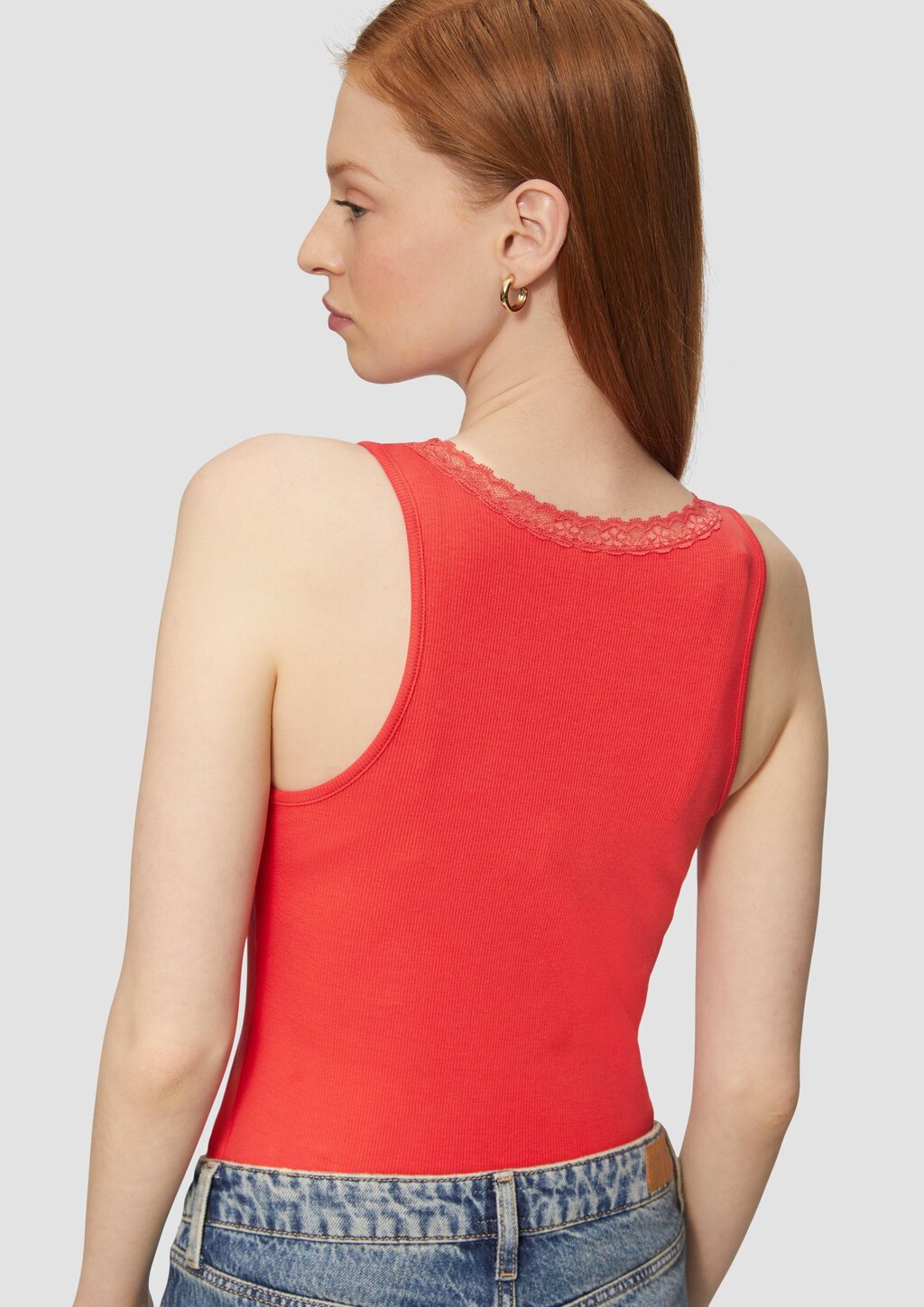 Ripptop mit Spitze am Ausschitt