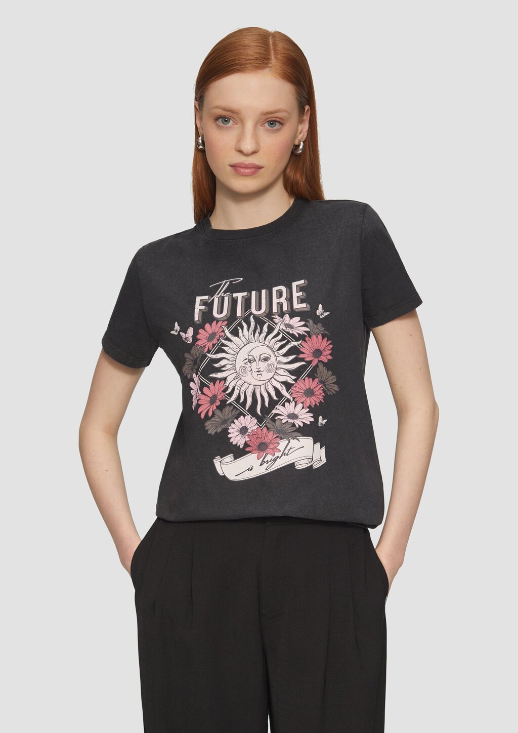 Baumwollshirt mit Frontprint in gewaschener Optik