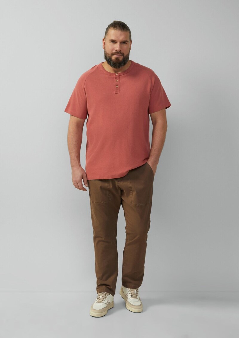 T-Shirt aus Waffel-Jersey mit Henleyausschnitt