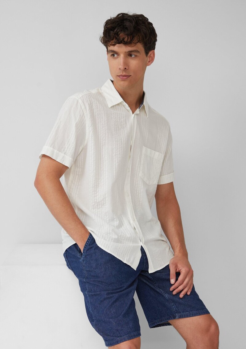 Regular Fit: Strukturiertes Kurzarmhemd mit Kentkragen