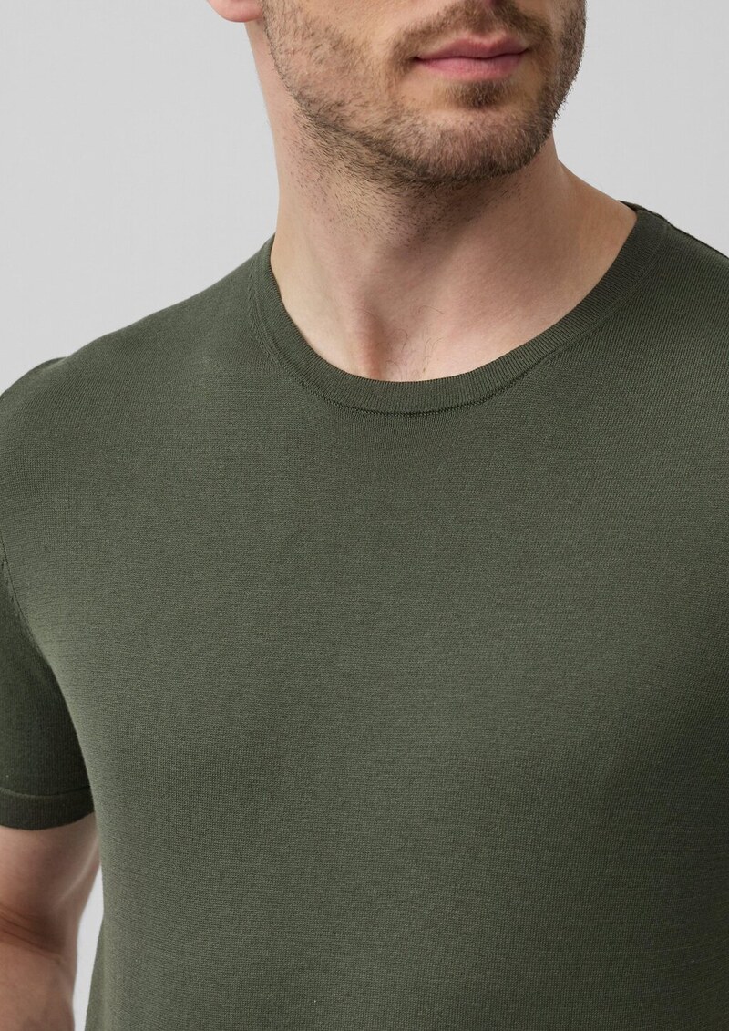 Gestricktes T-Shirt aus Baumwoll-Seidenmix