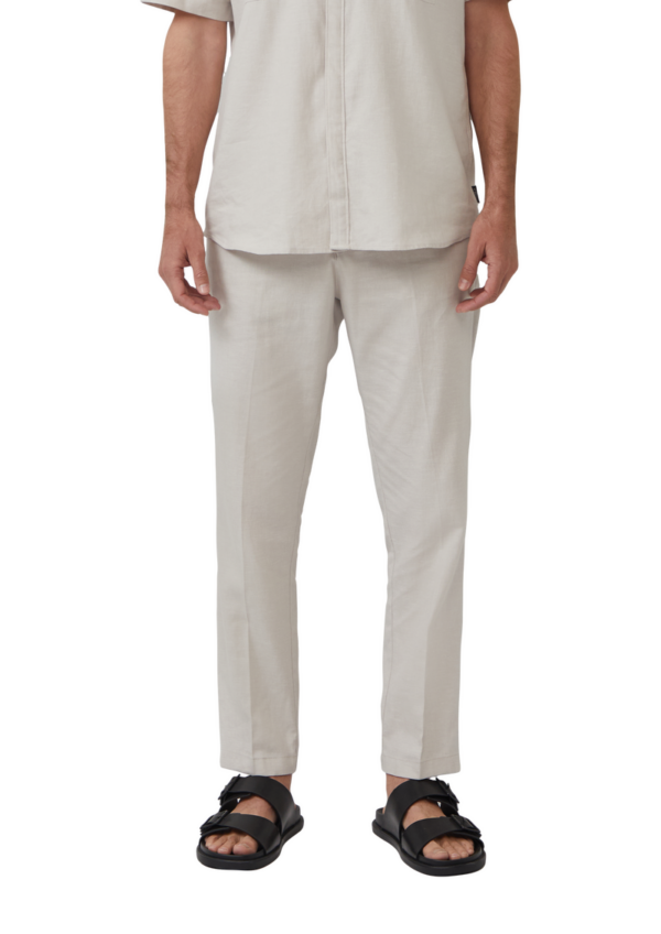 Chino aus Leinenmix im Relaxed Fit