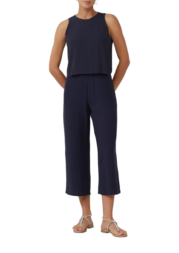 Ärmelloser Jumpsuit mit Chiffon-Layer