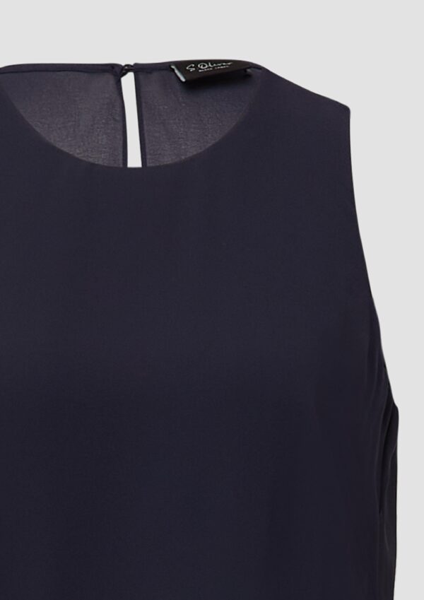 Ärmelloser Jumpsuit mit Chiffon-Layer