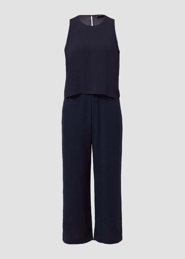 Ärmelloser Jumpsuit mit Chiffon-Layer