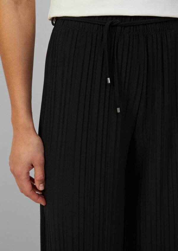 Plissierte Culotte mit Elastikbund und Bindeband
