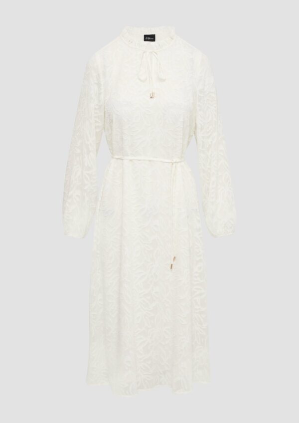 Langes Kleid mit Tunika-Ausschnitt und Rüschen