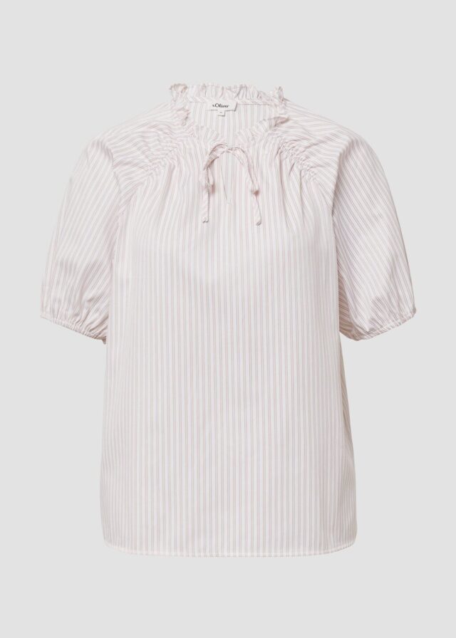 Bluse im Relaxed Fit mit Rüschenkragen