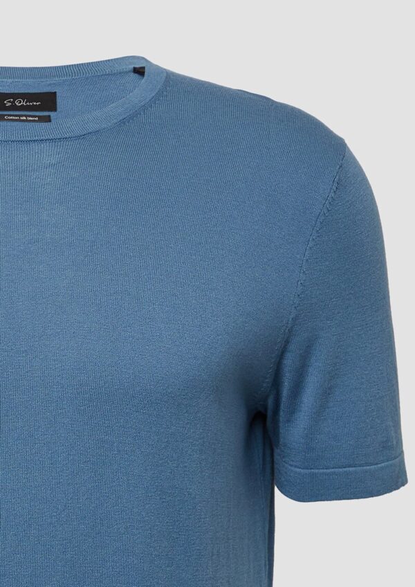 Gestricktes T-Shirt aus Baumwoll-Seidenmix