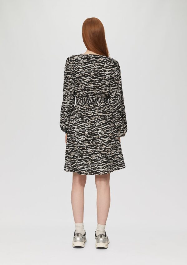 Kleid in Wickeloptik