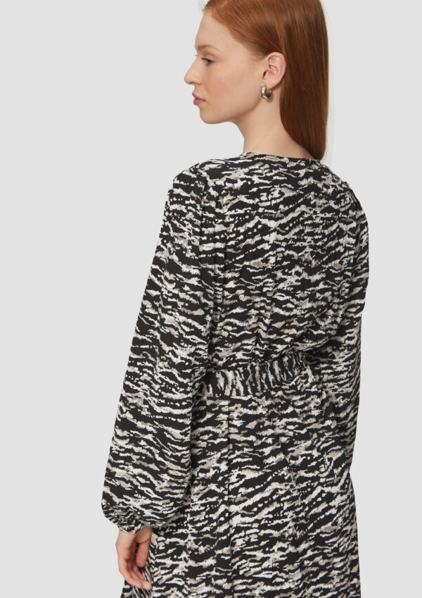 Kleid in Wickeloptik