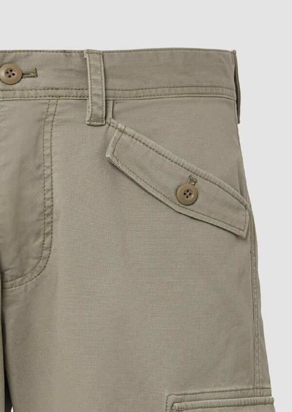 File: Strukturierte Cargo-Bermuda Relaxed Fit