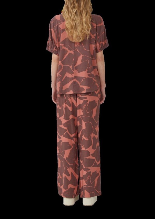 Durchgeknöpfte Viskosebluse