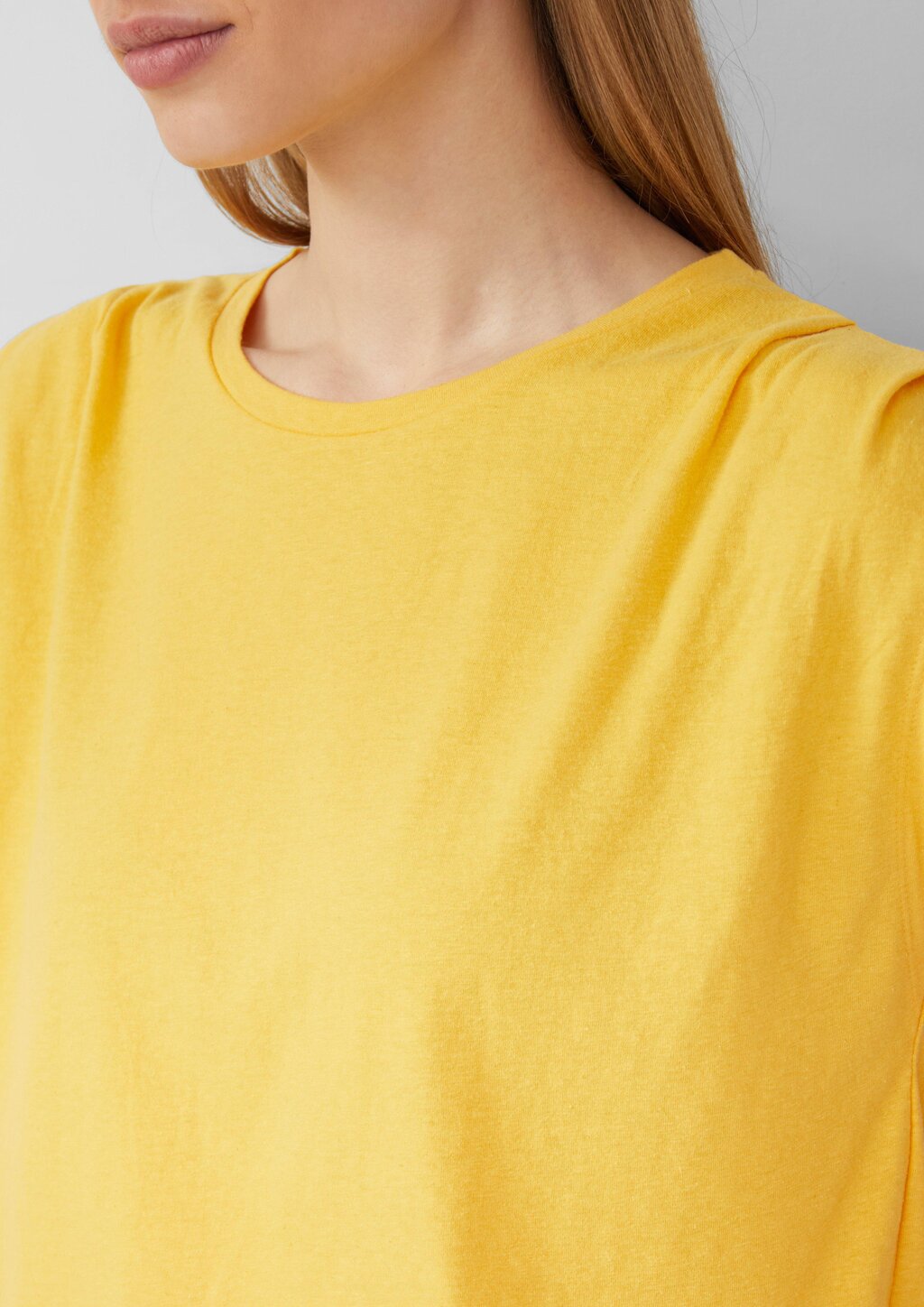 Verkürztes T-Shirt mit Faltendetails