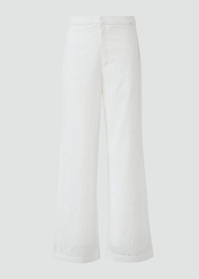 Hose mit Lochstickerei | QS x Sarah & Tini