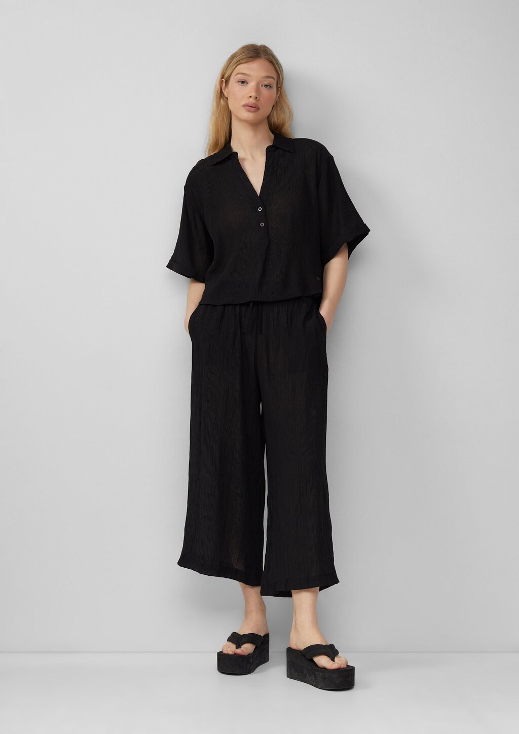 Strukturierte Bluse aus Viskosemix