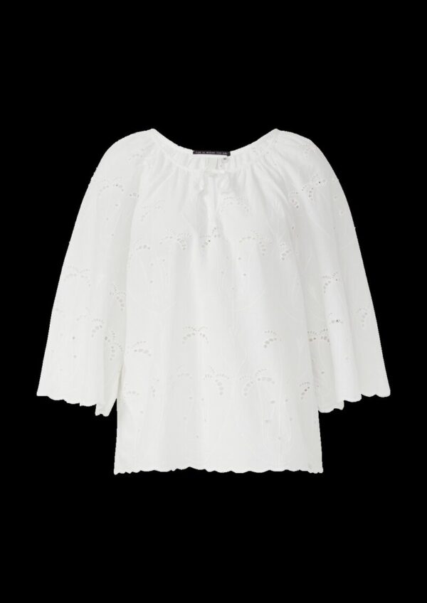 Leichte Bluse mit Lochstickerei | QS x Sarah & Tini