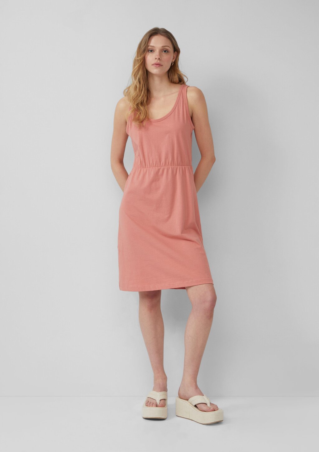 Kurzes Jerseykleid aus Baumwolle