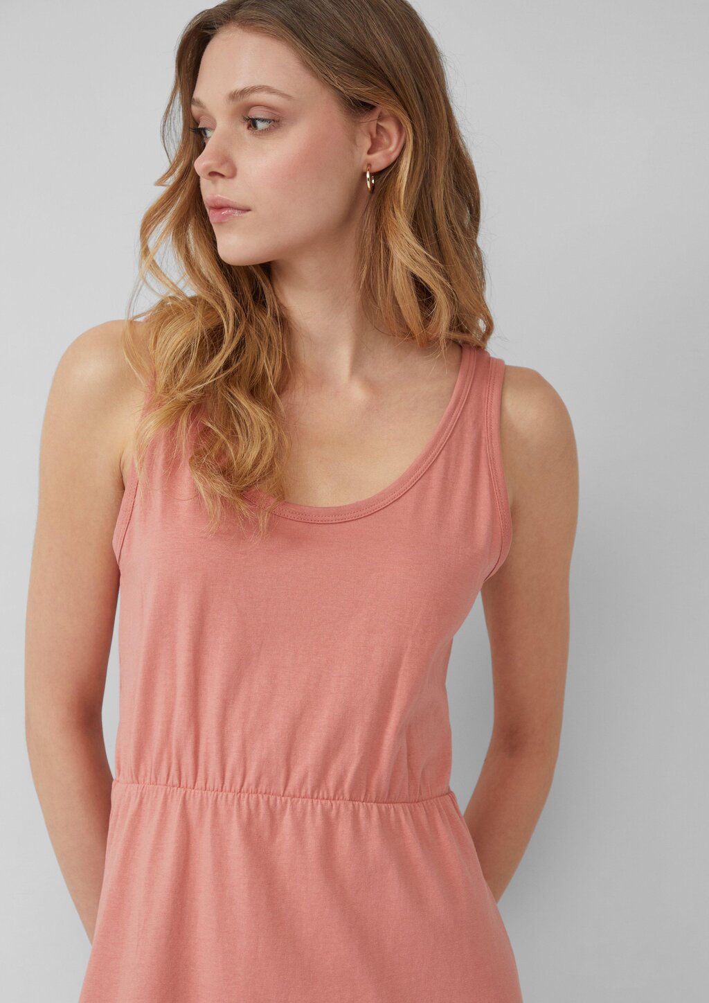 Kurzes Jerseykleid aus Baumwolle