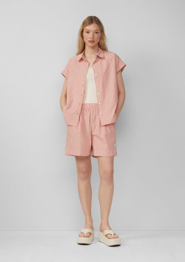 Streifenbluse mit überschnittenen Schultern