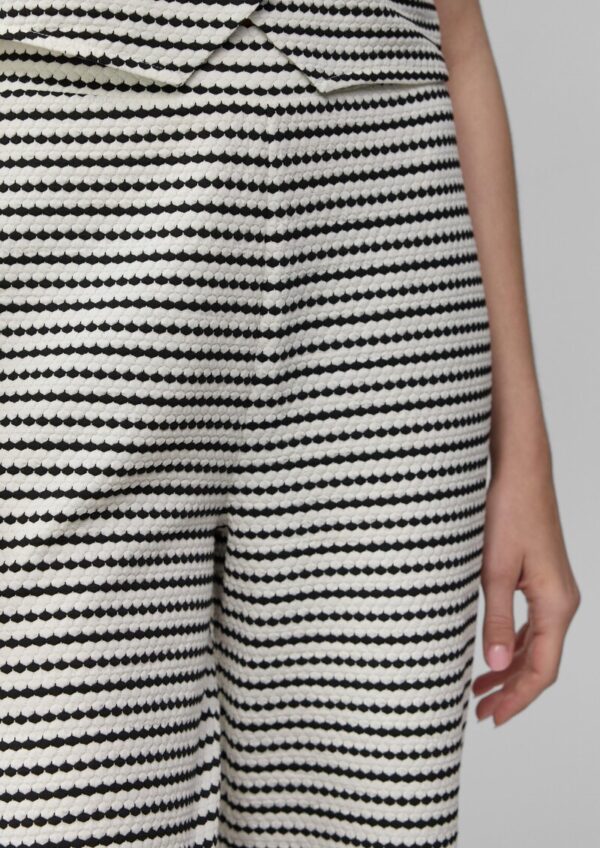 Strukturierte Wide-Leg-Hose im Relaxed Fit