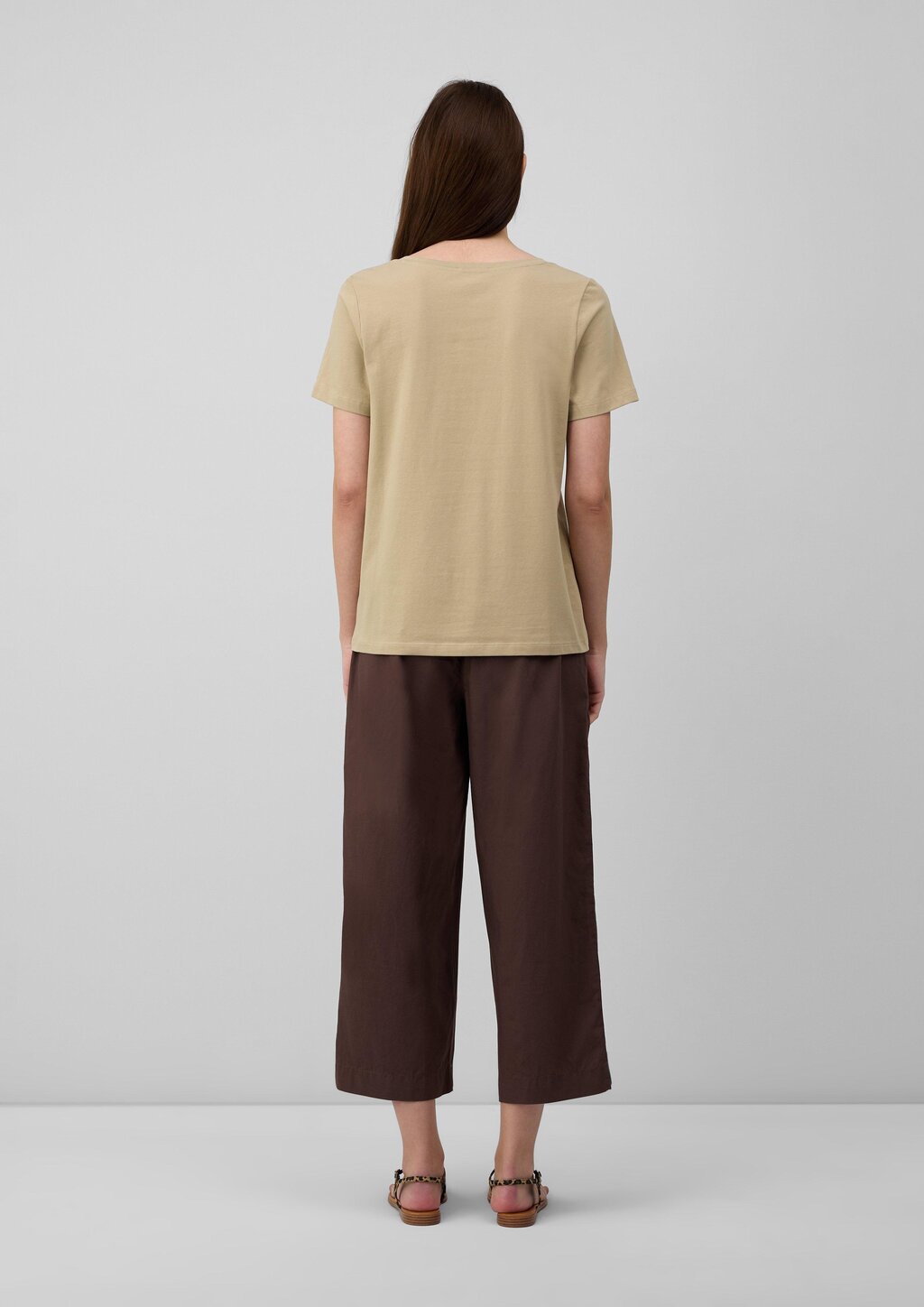 T-Shirt mit V-Ausschnitt