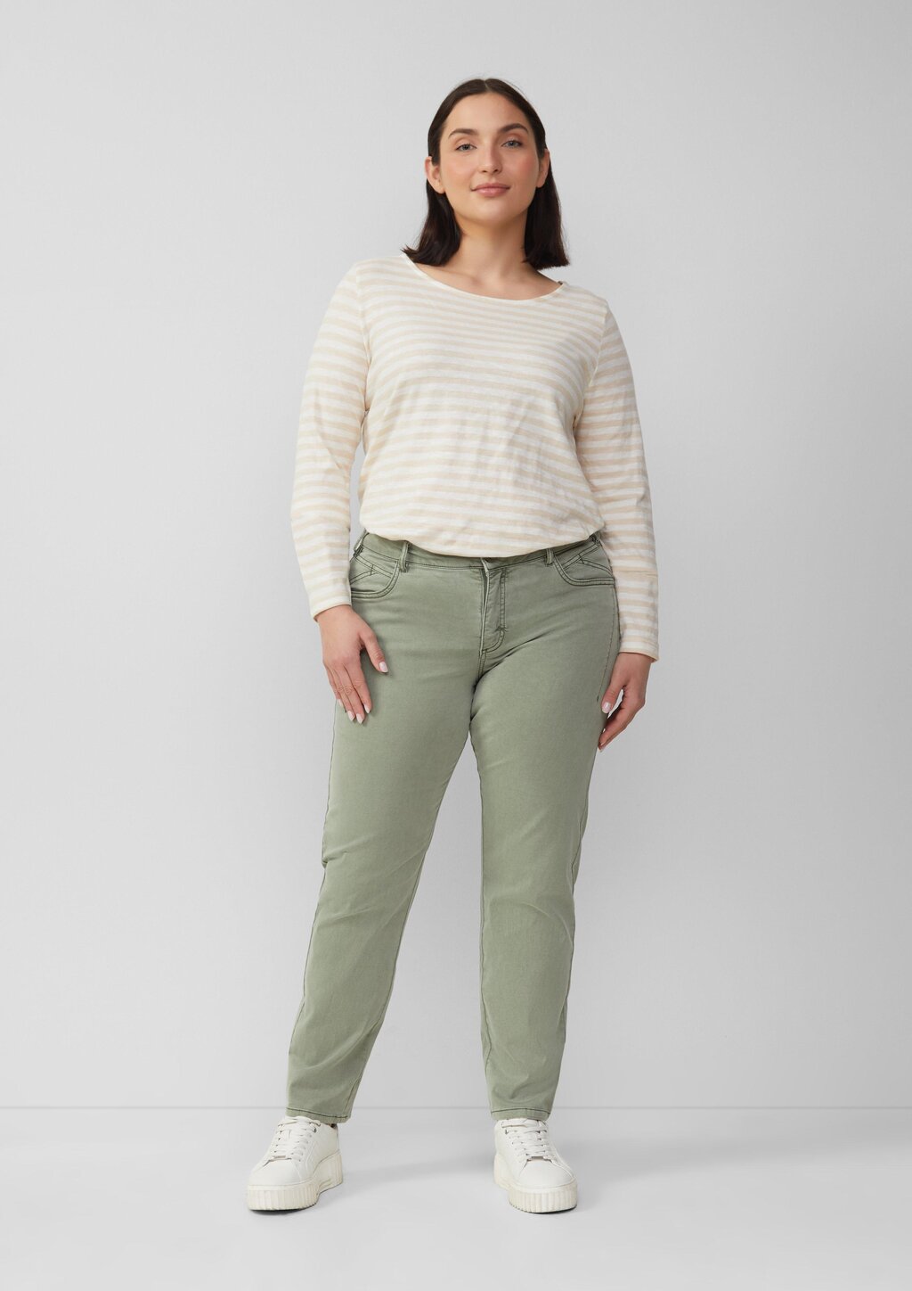 Gewaschene Hose im Slim Fit aus Baumwollsatin