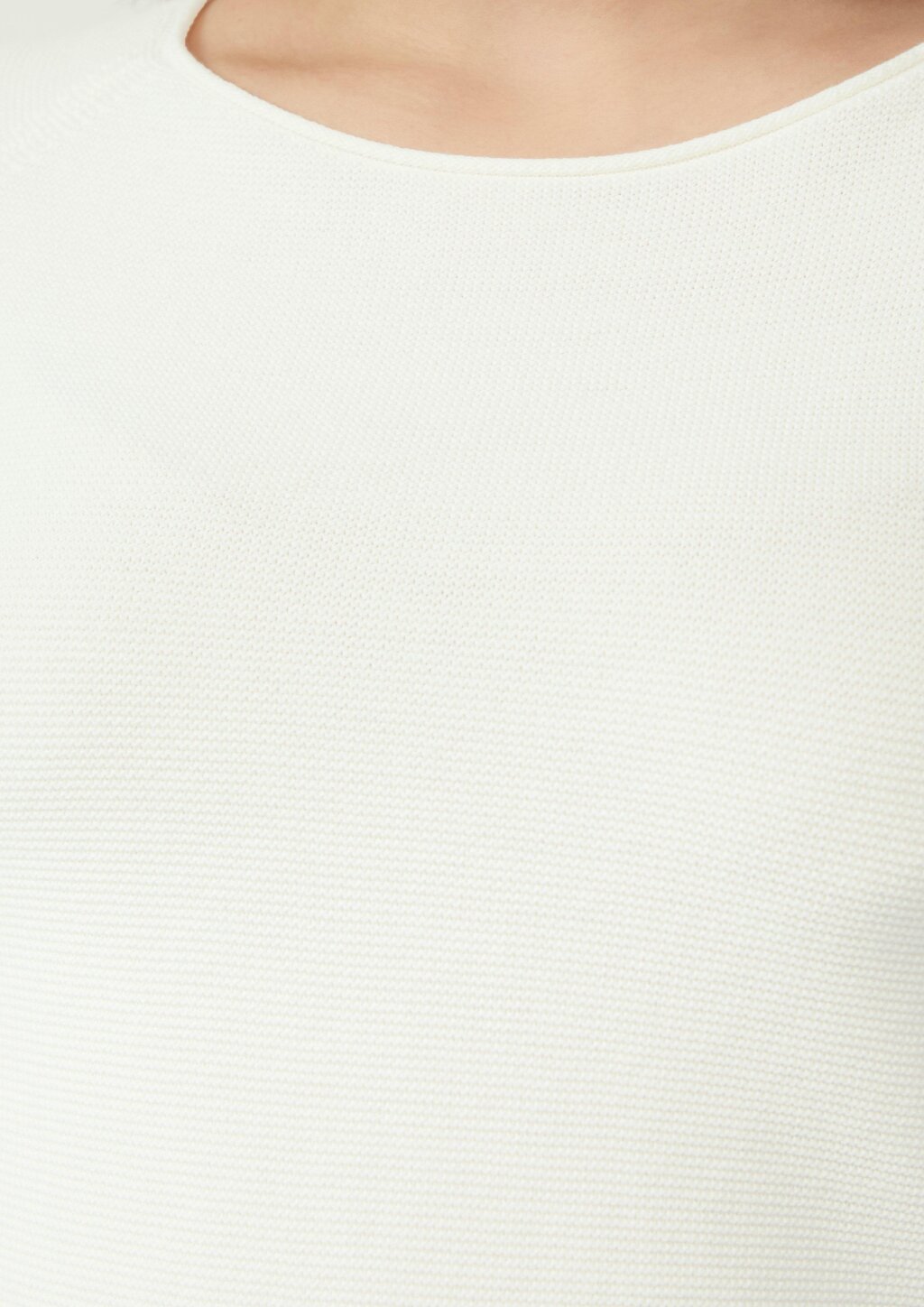 Strickpullover mit U-Boot-Ausschnitt und Rollsaum