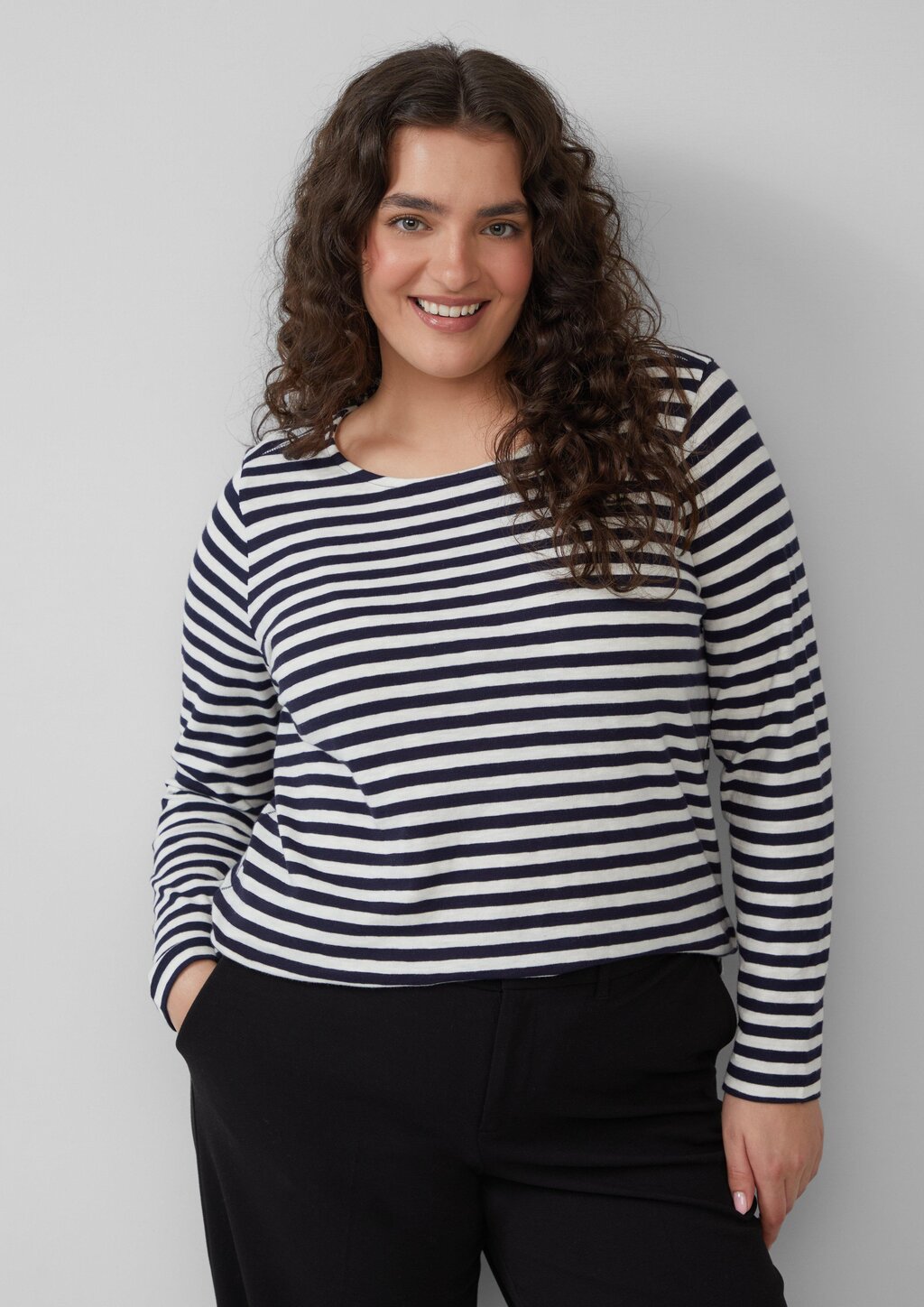 Geringeltes Langarmshirt aus Flammgarn mit Crew Neck