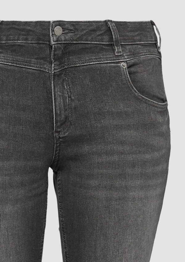 Jeans / Skinny Fit / Mid Rise / Skinny Leg / Superstretch