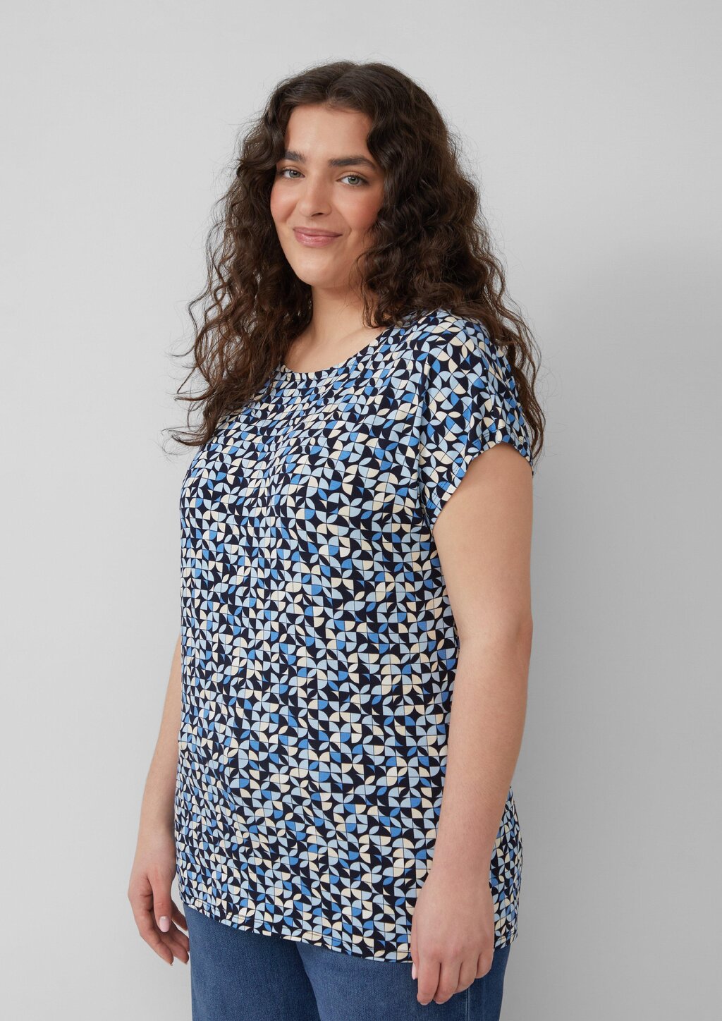 T-Shirt im Relaxed Fit mit Herz-Stickerei