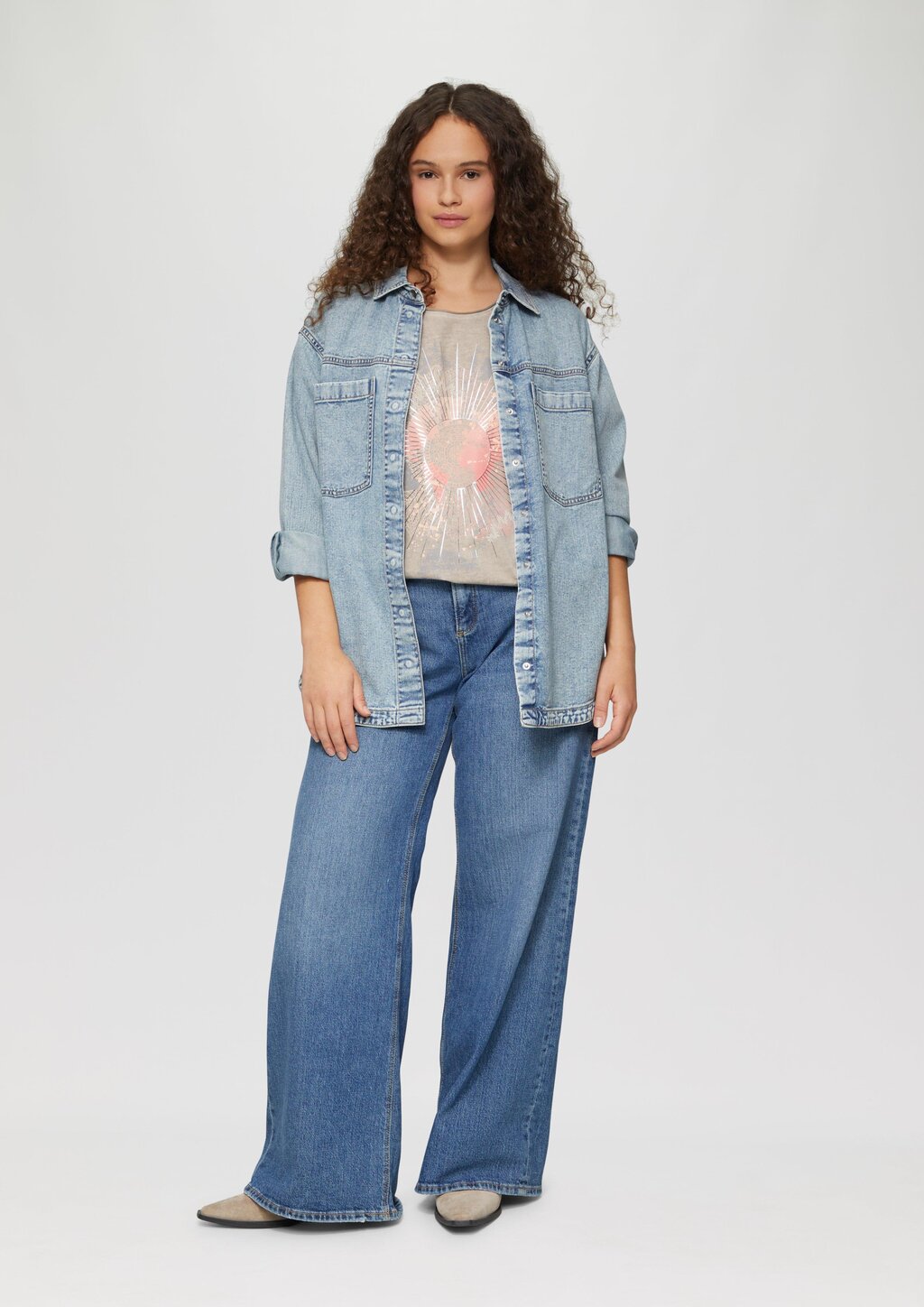 Oversize Shirt in gewaschener Optik mit Metallic-Frontprint