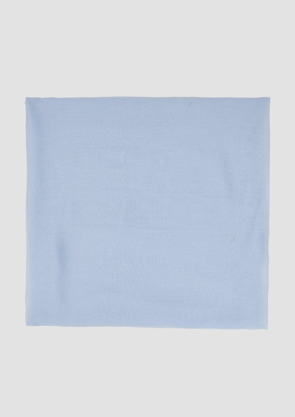 Leichter Schal aus Webware mit Fransen