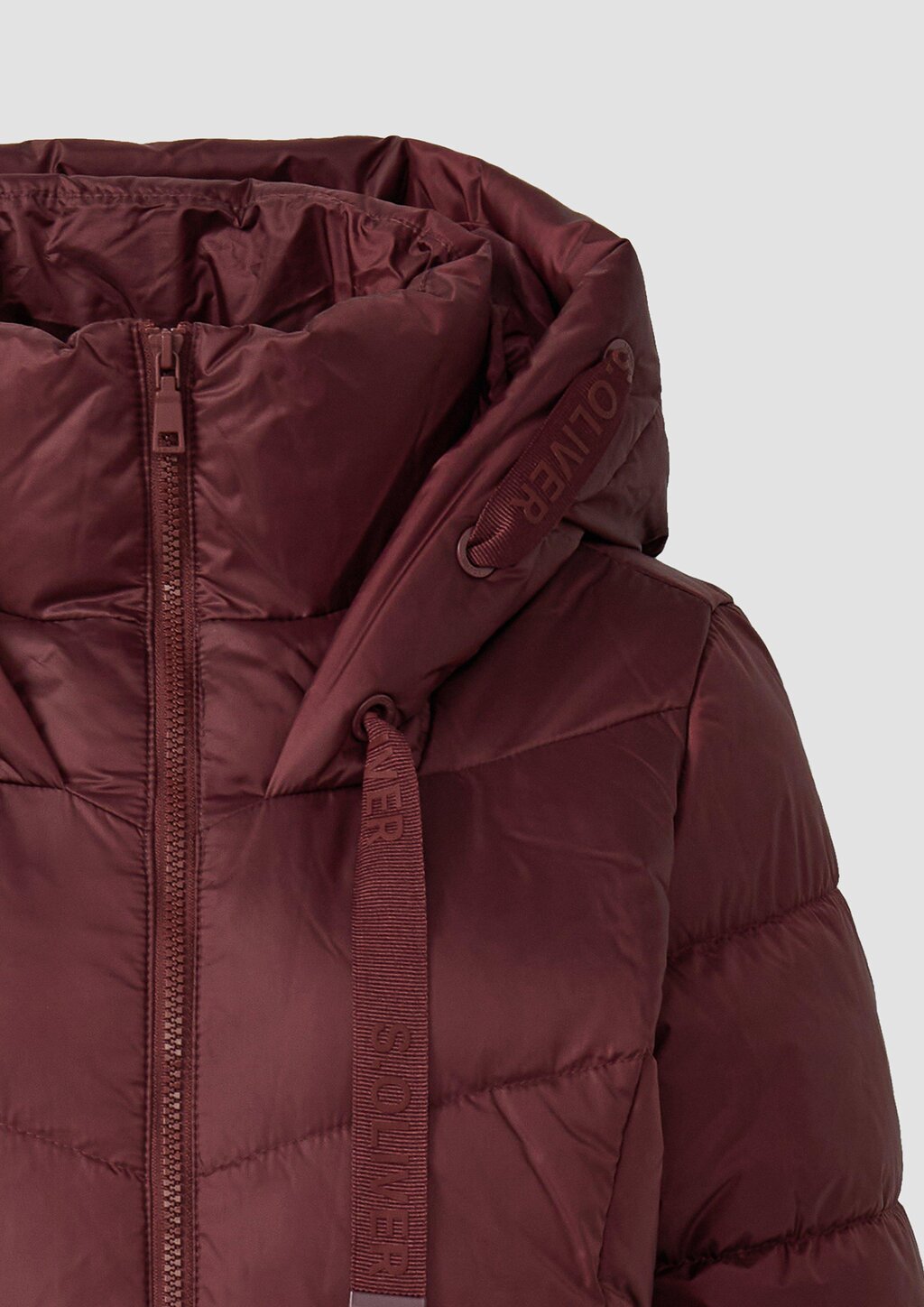 Steppjacke mit Stehkragen und Kapuze