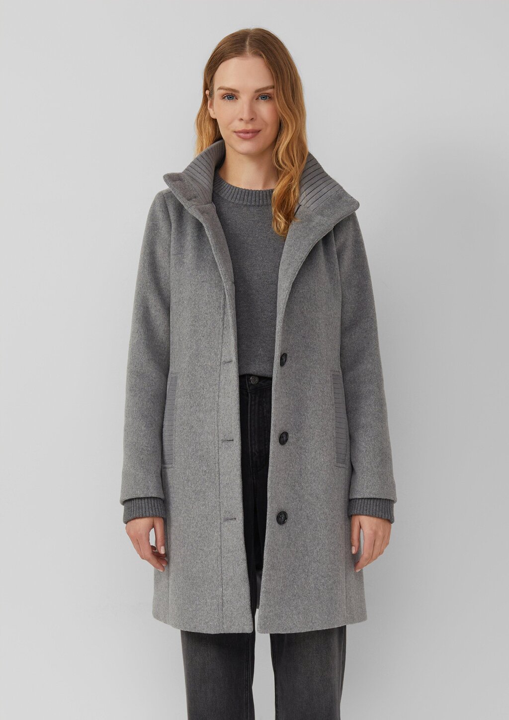 Kurzer Mantel aus Wollmix mit Knopfleiste