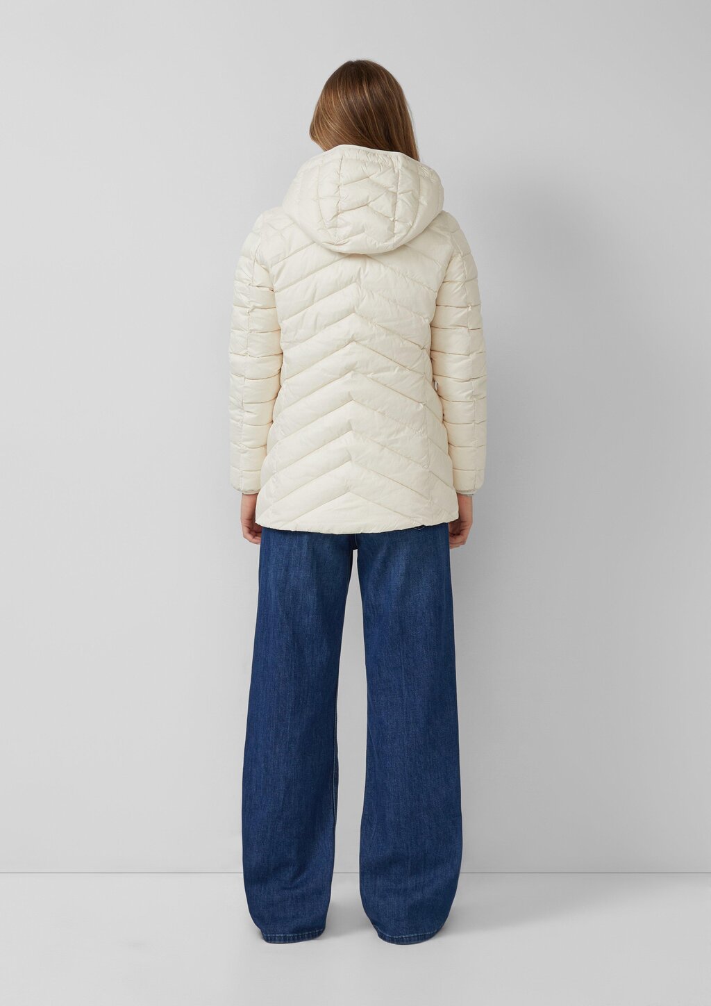 Steppjacke mit abnehmbarer Kapuze