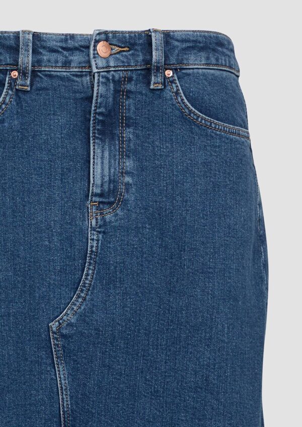 Wadenlanger Denimrock mit Schlitz