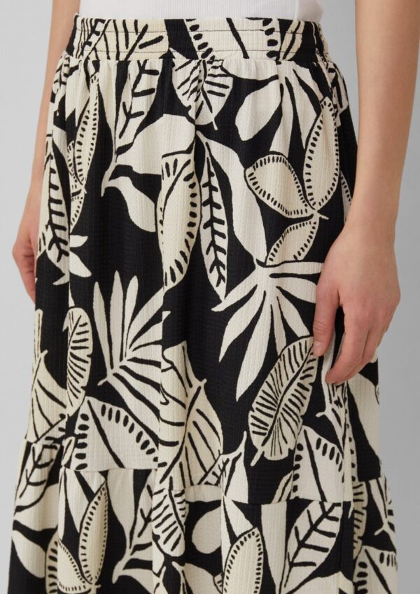 Strukturierter Midi-Rock mit Raffung