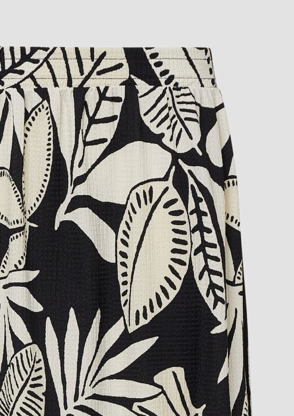 Strukturierter Midi-Rock mit Raffung