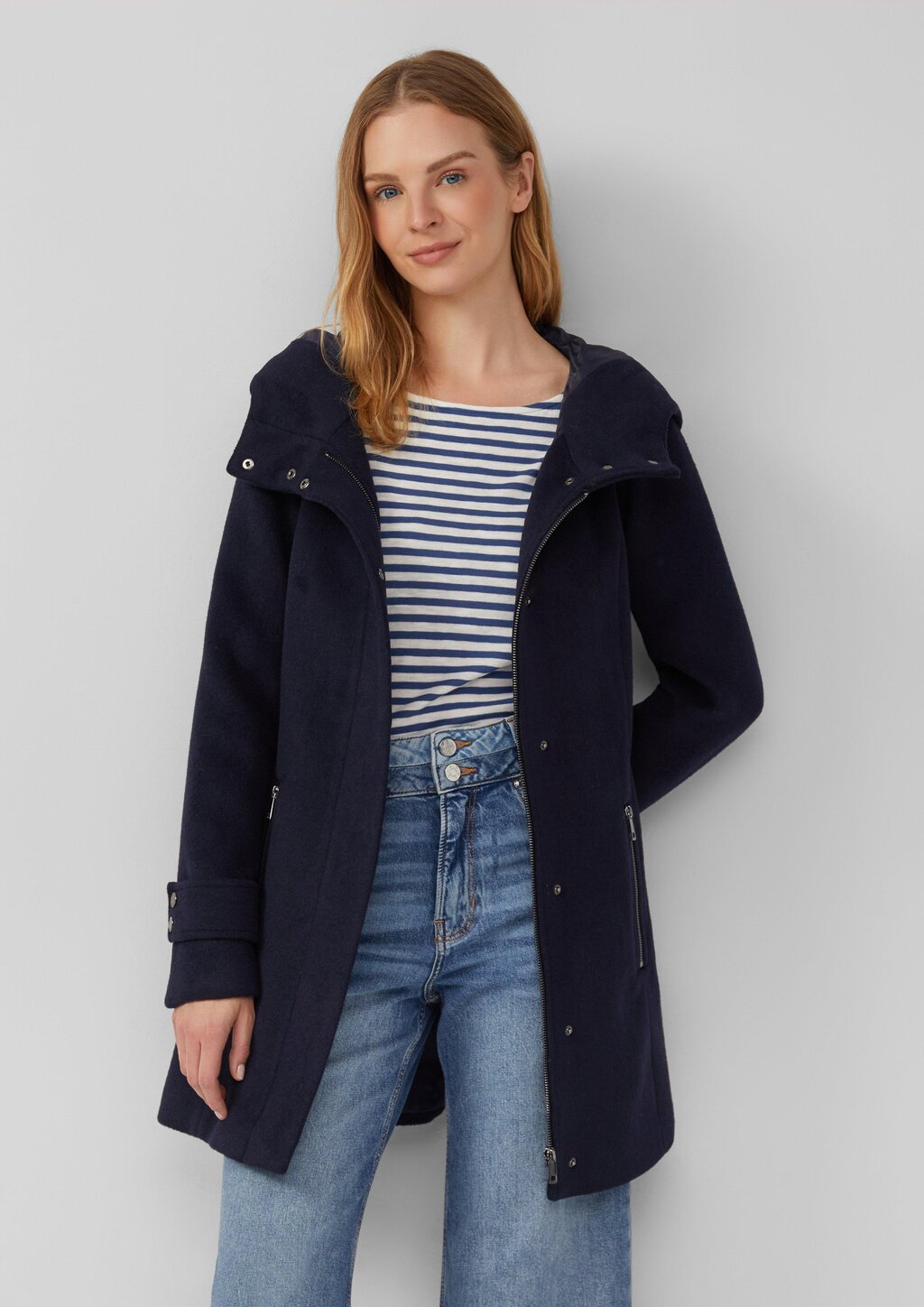 Wollmix-Mantel im Slim Fit mit Gürtel