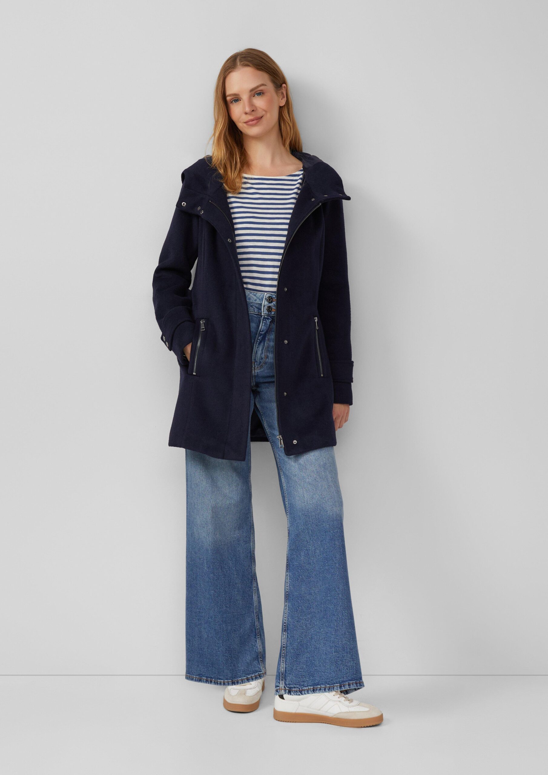 Wollmix-Mantel im Slim Fit mit Gürtel