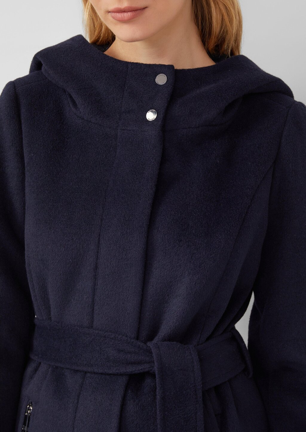 Wollmix-Mantel im Slim Fit mit Gürtel