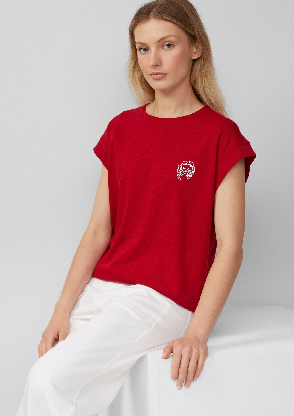 T-Shirt im Relaxed Fit mit kleinem Artwork