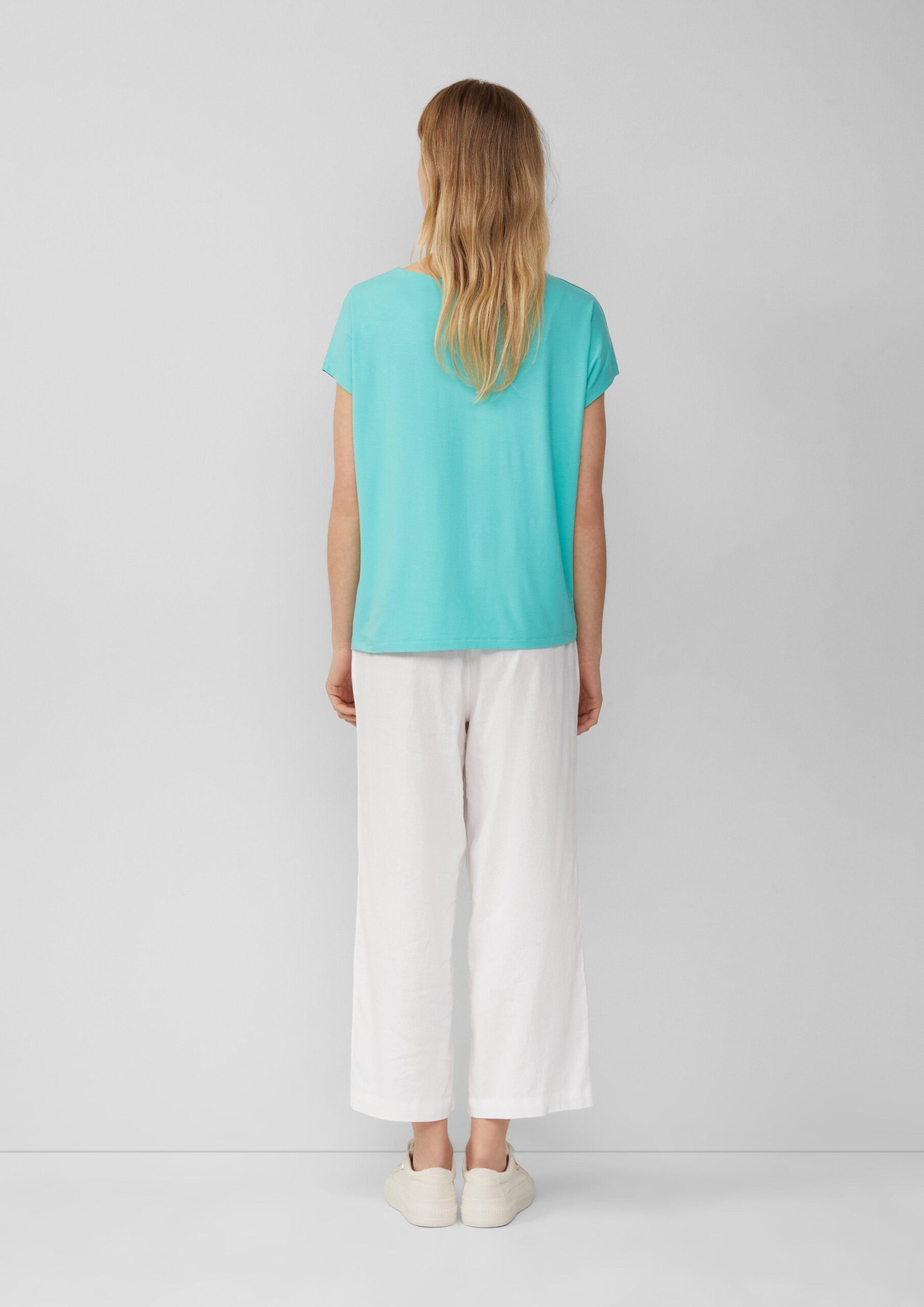 Fließendes Jersey-Shirt mit überschnittenen Schultern