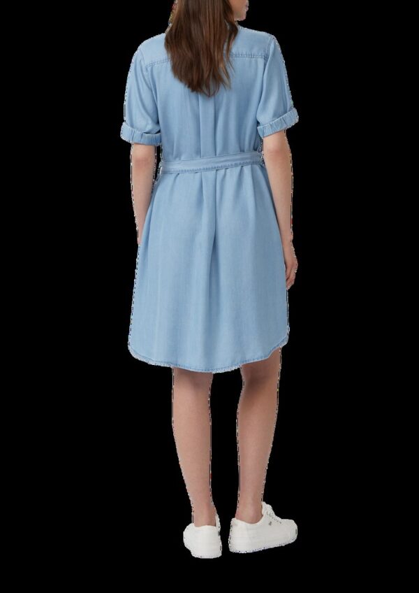 Kleid aus Lyocell mit Stehkragen und Gürtel