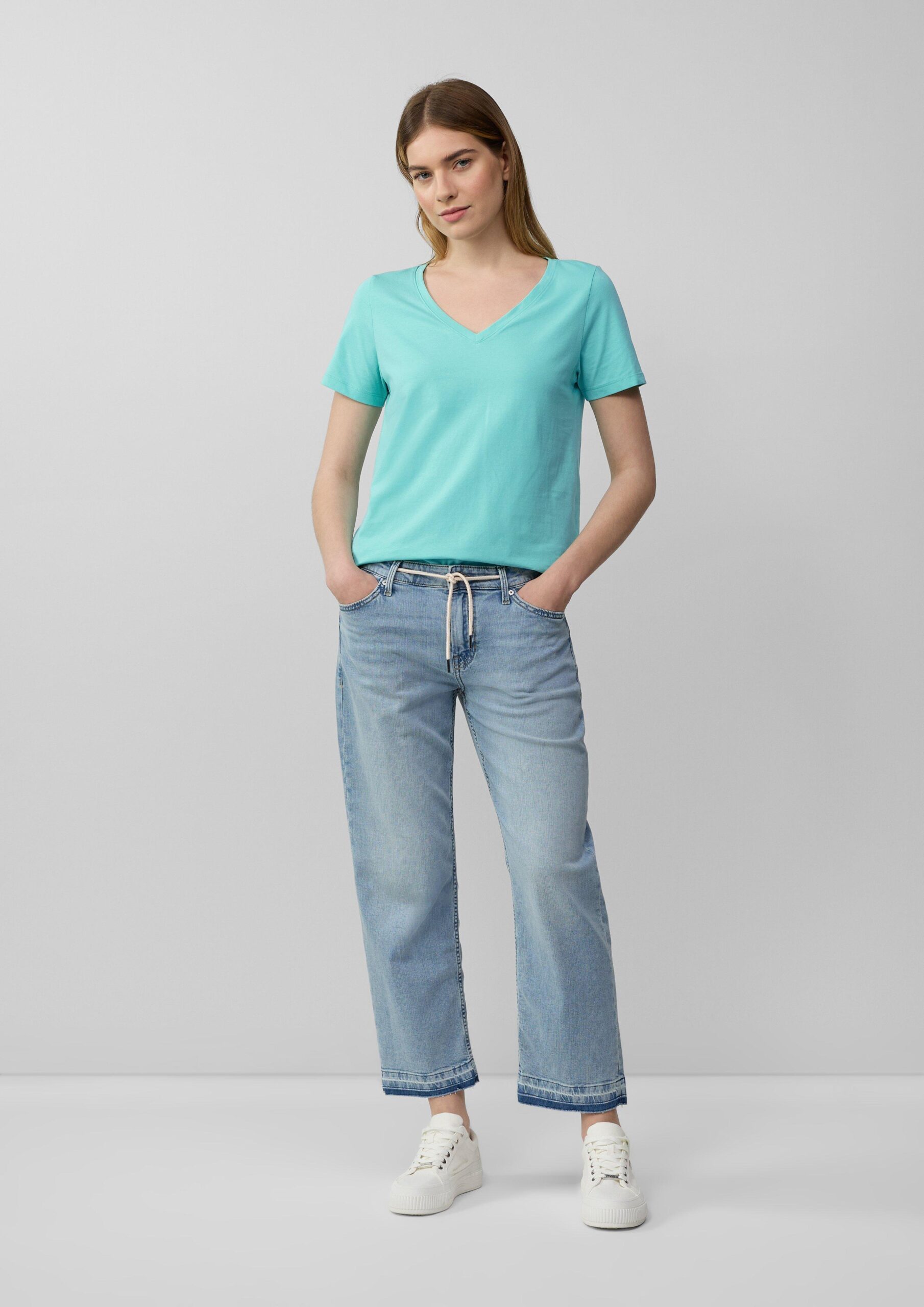 T-Shirt mit V-Ausschnitt
