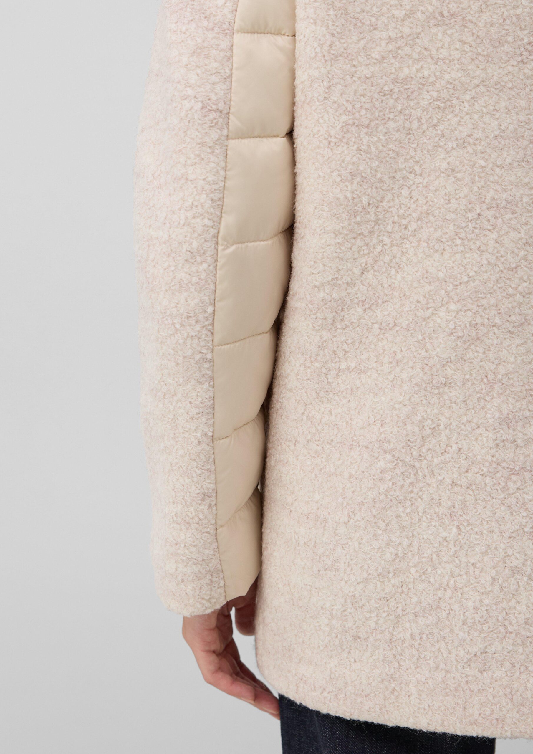 Bouclé-Jacke aus Wollmix mit Kapuze